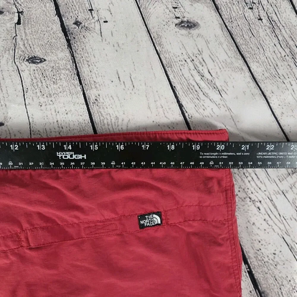 The North Face Men's Large Red Lined Nylon Shorts